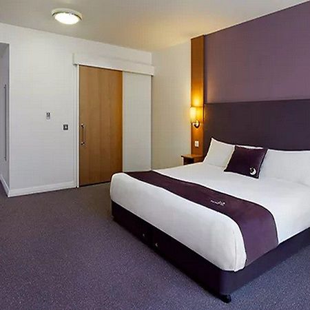 Premier Inn Newmarket Newmarket  Eksteriør bilde