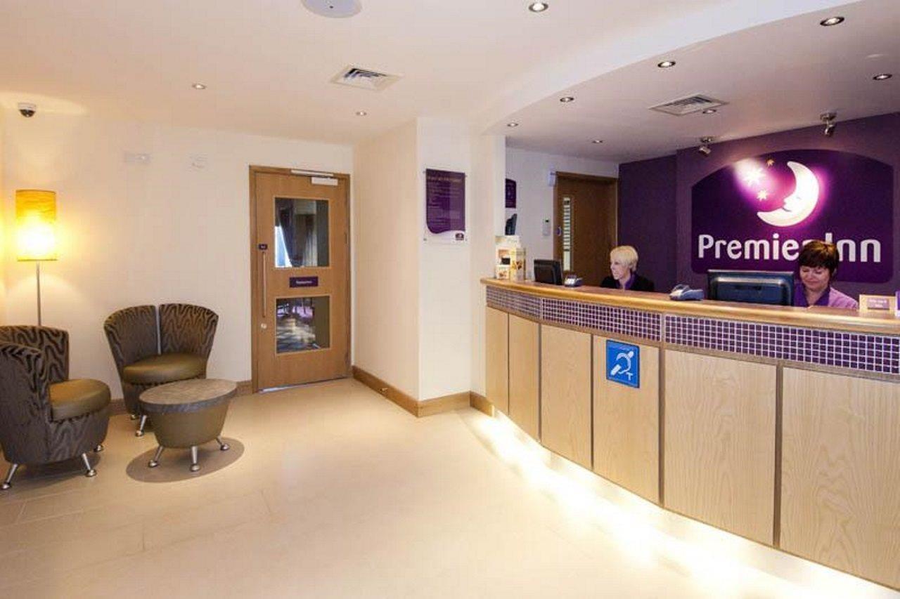 Premier Inn Newmarket Newmarket  Eksteriør bilde