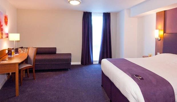 Premier Inn Newmarket Newmarket  Eksteriør bilde